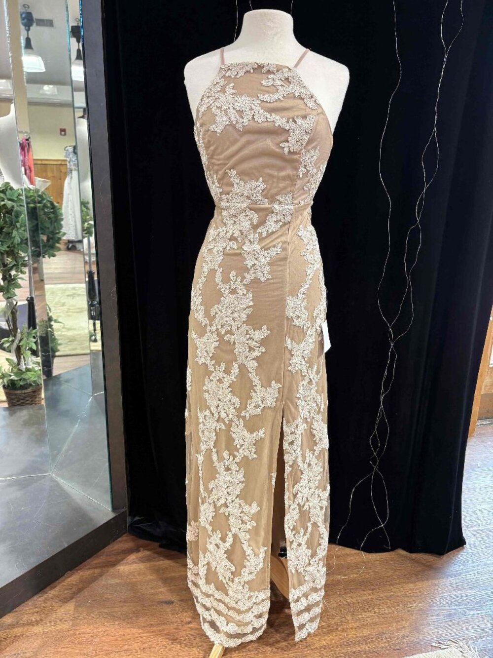 NWT Lulus Dazzled Up Champagne Embroidered Backless Maxi Dress Size M 6/8